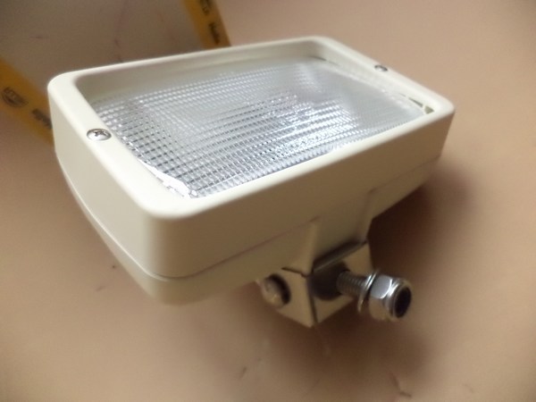 n°he134 projecteur travail hella marine 1ga007118001 neuf DPA86