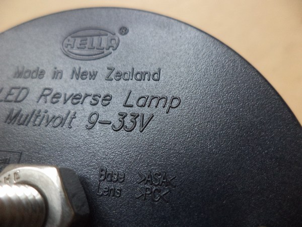 n°he147 feu recul 83mm led hella 2zr959010501 neuf n°he147 feu recul 83mm led hella 2zr959010501 neuf DPA86