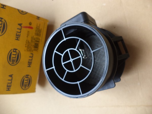 n°he150 debitmetre volvo 2.0 T s40 v40 8et009142381 neuf n°he150 debitmetre volvo 2.0 T s40 v40 8et009142381 neuf DPA86