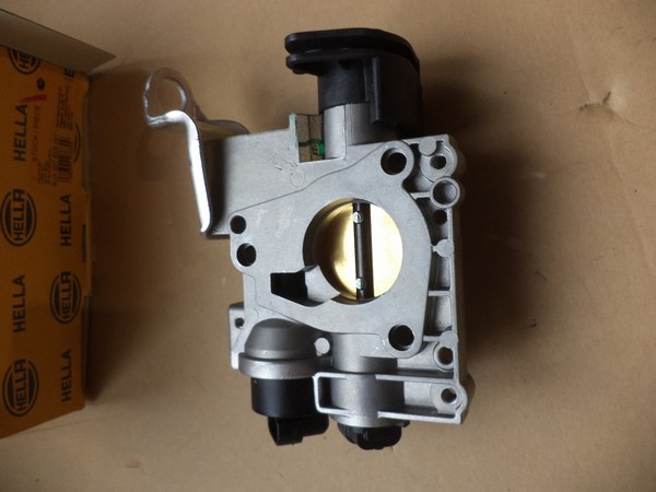 n°he157 boitier papillon fiat panda seicento punto doblo 8uk007623131 neuf DPA86