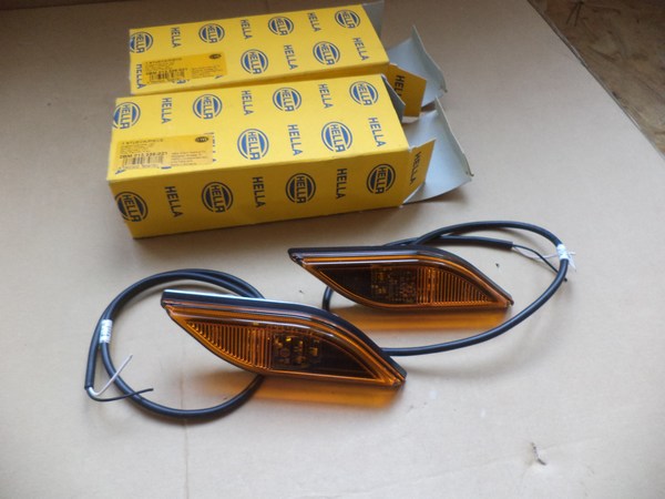 n°he177 lot repetiteurs led 12v 24v 2bm013338021 hella neuf DPA86