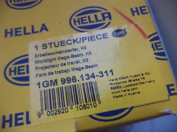n°he183 feu travail encastrable 12v 24v 1gm996134311 hella neuf n°he183 feu travail encastrable 12v 24v 1gm996134311 hella neuf DPA86