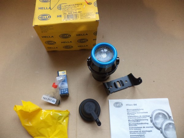 n°he186 phare 90 mm mercedes unimog 1al009998041 hella neuf DPA86