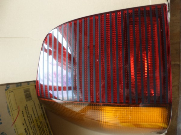 n°he35 feu fumé VW polo 3 arriere gauche 9el962541071 neuf DPA86