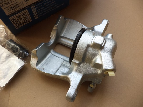 n°he39 etrier frein audi 80 B4 avant gauche 8ac355390531 E.S DPA86