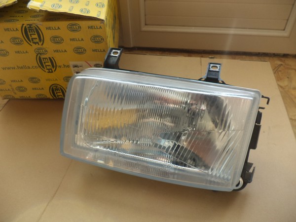 n°he38 feu VW polo arriere gauche 9el962541051 neuf DPA86