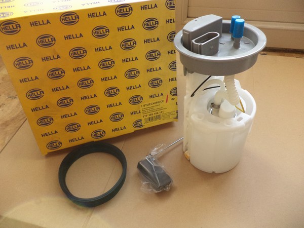 n°he46 pompe essence ibiza fabia polo 8tf358106121 neuve DPA86