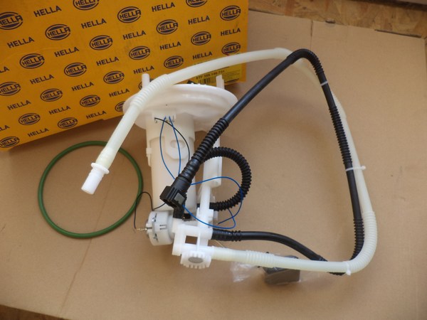 n°he47 pompe essence mercedes classe C E 8tf358146731 neuve DPA86