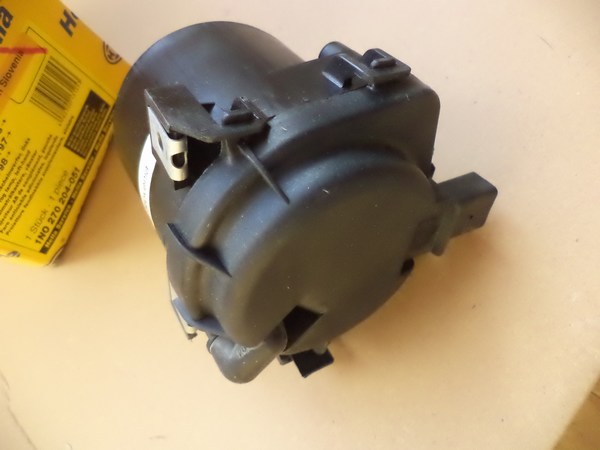 n°he54 antibrouillard VW lupo arosa fabia avg 1n0270204051 neuf DPA86