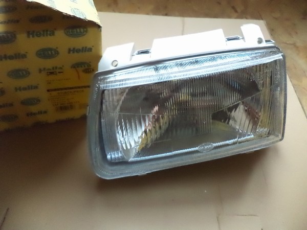 n°he63 phare skoda felicia avant droit 1af246000101 neuf DPA86