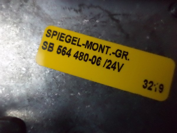 n°he77 retroviseur mercedes vario 24V electrique 8sb50135824 hella neuf DPA86