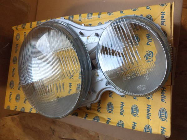 n°he77 retroviseur mercedes vario 24V electrique 8sb50135824 hella neuf DPA86