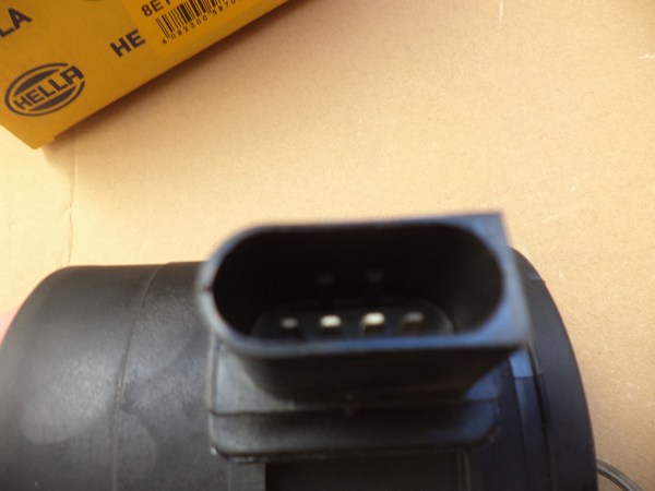 n°he87 debitmetre BMW serie 1 3 7 X1 vito 8et009149381 neuf DPA86