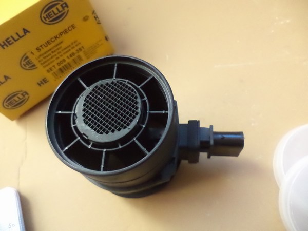 n°he87 debitmetre BMW serie 1 3 7 X1 vito 8et009149381 neuf DPA86