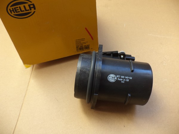 n°he95 debitmetre citroen berlingo xsara C4 306 206 307 8et009142141 neuf DPA86