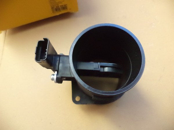 n°he89 debitmetre citroen 1.6hdi berlingo c3 c4 c5 ds3 ds4 8et009149561 neuf n°he89 debitmetre citroen 1.6hdi berlingo c3 c4 c5 ds3 ds4 8et009149561 neuf DPA86