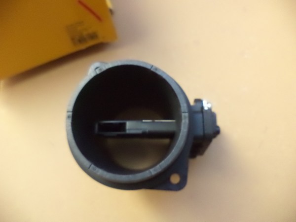 n°he89 debitmetre citroen 1.6hdi berlingo c3 c4 c5 ds3 ds4 8et009149561 neuf n°he89 debitmetre citroen 1.6hdi berlingo c3 c4 c5 ds3 ds4 8et009149561 neuf DPA86