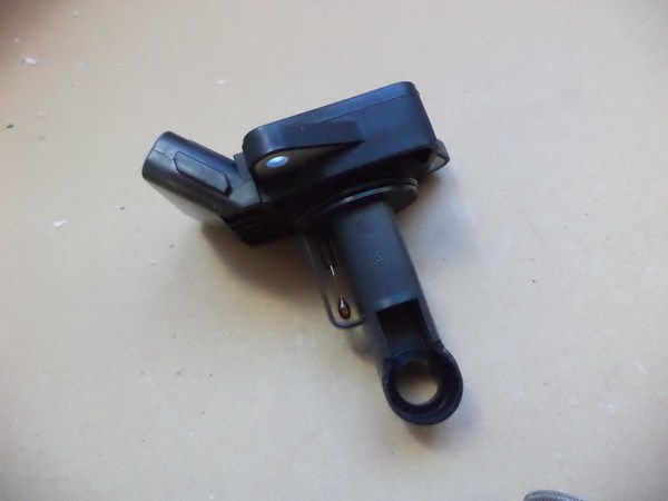 n°he99 debitmetre lexus GS SC toyota corolla 8et009142941 neuf DPA86