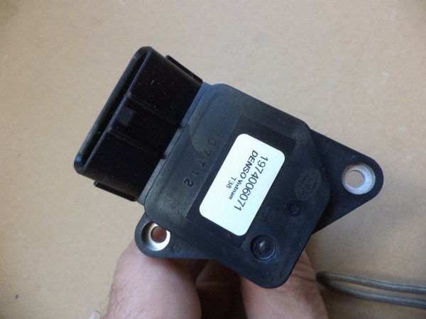 n°he99 debitmetre lexus GS SC toyota corolla 8et009142941 neuf DPA86
