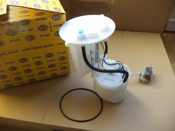 n°he166 pompe essence toyota prius hybrid 8tf358146601 neuve DPA86