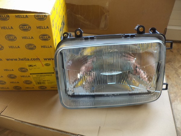 n°he171 phare daf 65 75 85 gauche hella 1ag007660011 neuf n°he171 phare daf 65 75 85 gauche hella 1ag007660011 neuf DPA86