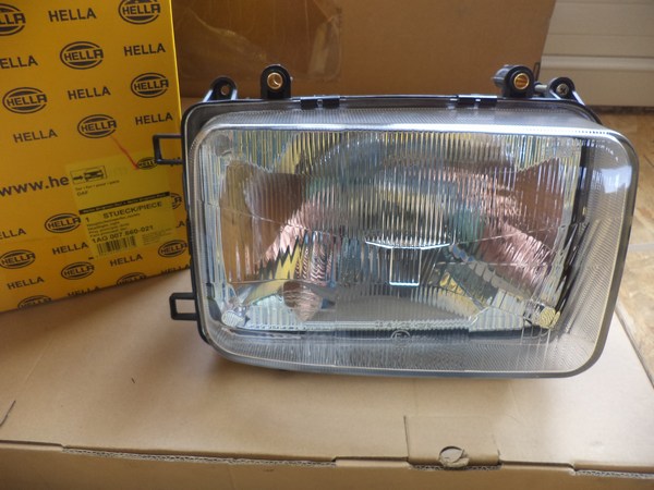 n°he171 phare daf 65 75 85 gauche hella 1ag007660011 neuf n°he171 phare daf 65 75 85 gauche hella 1ag007660011 neuf DPA86
