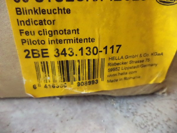 n°he195 Feu position / Clignotant 12v ovale 2be343130117 hella neuf DPA86