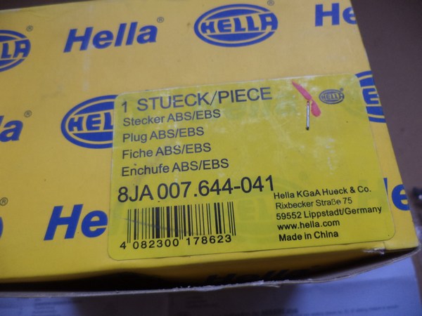 n°he197 Prise remorque 7 poles 24v femelle 8ja007644041 hella neuf he543 DPA86