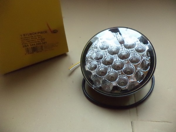 n°he207 feu gabarit LED 12V orange 2ps008645981 hella neuf DPA86