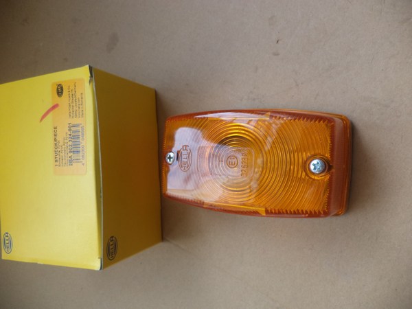 n°he213 2x feu position 62mm tracteur remorque hella 2tm003057031 11583 neuf DPA86