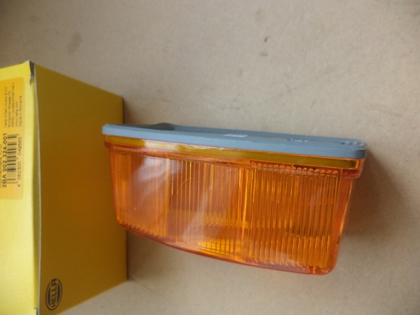 n°he214 clignotant 114x70x50mm agricole poids lourd hella 32623 2ba002324001 DPA86