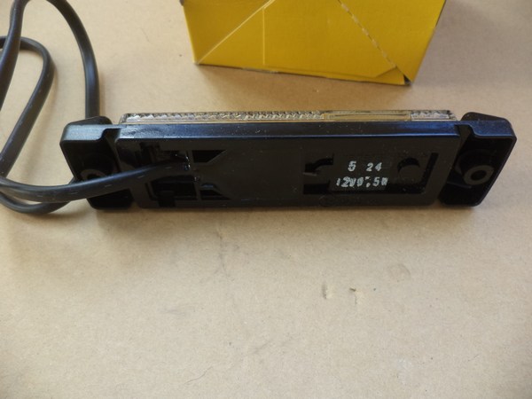 n°he219 feu gabarit blanc LED 12V hella 2pg008645561 DPA86
