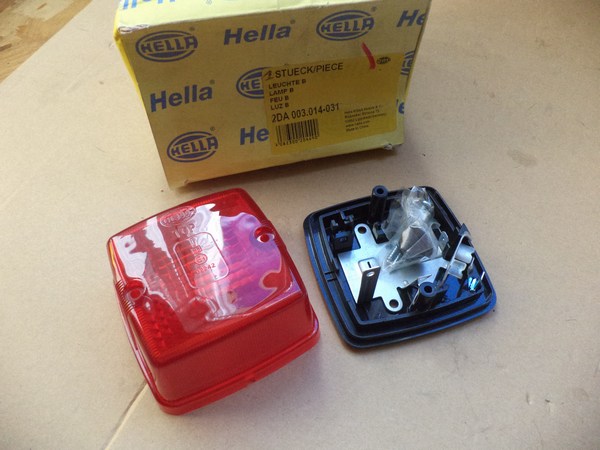 n°he223 feu stop camion remorque caravane hella 2da003014031 02242 neuf DPA86