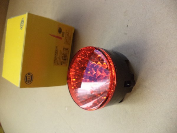 n°he226 cabochon feu caravane remorque hella 9el118613001 K53257 neuf DPA86