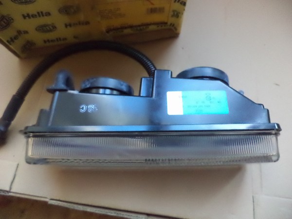 n°he233 antibrouillard DAF XF CF LF gauche 9bg147497002 hella neuf n°he233 antibrouillard DAF XF CF LF gauche 9bg147497002 hella neuf DPA86