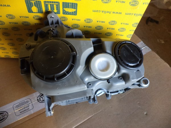 n°he247 phare gauche mercedes W210 S210 classe E 1da007970031 hella neuf DPA86