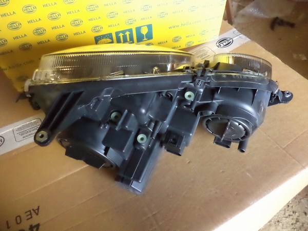 n°he249 phare gauche mercedes W211 S211 classe E bi xenon 1el009260551 hella neuf DPA86