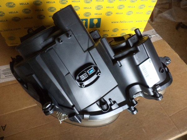 n°he249 phare gauche mercedes W211 S211 classe E bi xenon 1el009260551 hella neuf DPA86