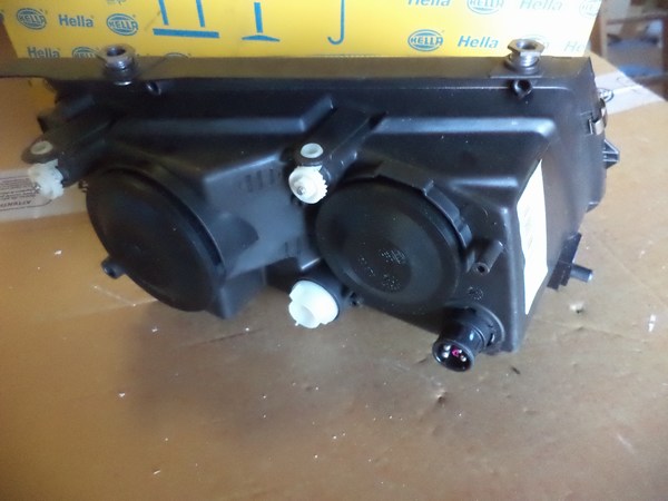 n°he257 phare gauche VW passat B5 1af007850051 hella neuf DPA86