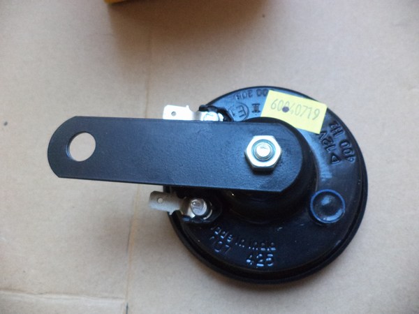 n°he264 klaxon 12V universel hella neuf 3al007425791 DPA86