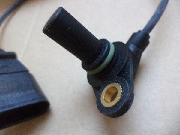 n°he267 capteur vilebrequin audi a3 seat leon golf 4 6pu009161041 neuf DPA86