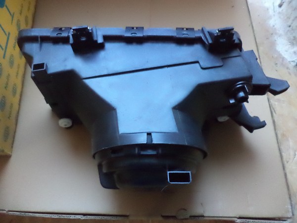 n°he275 phare gauche audi 80 B3 1ah005295131 hella neuf DPA86
