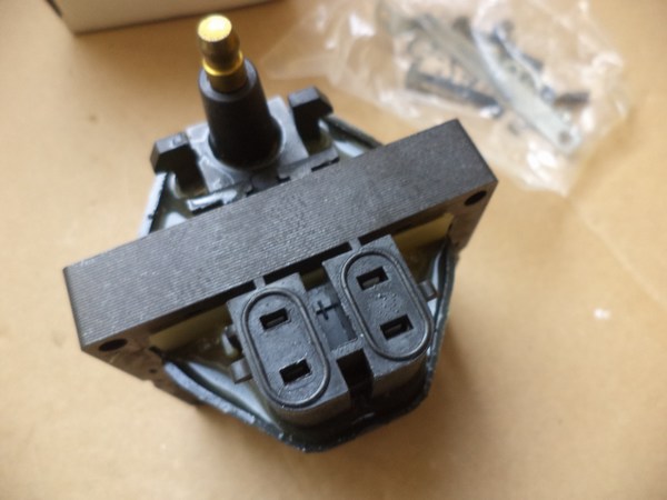 n°he281 bobine allumage buick century roadmaster 5da230035121 hella neuve n°he281 bobine allumage buick century roadmaster 5da230035121 hella neuve DPA86