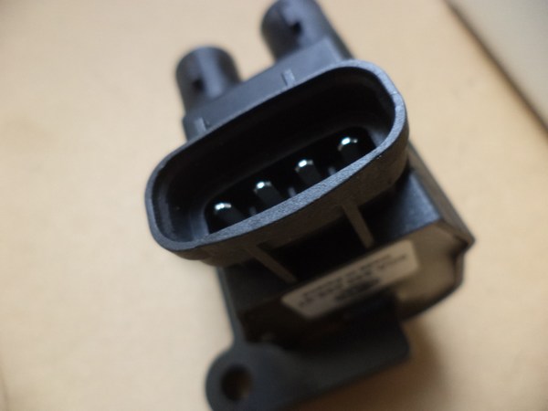 n°he277 bobine allumage saturn SC SL SW 5da230035151 hella neuve n°he277 bobine allumage saturn SC SL SW 5da230035151 hella neuve DPA86