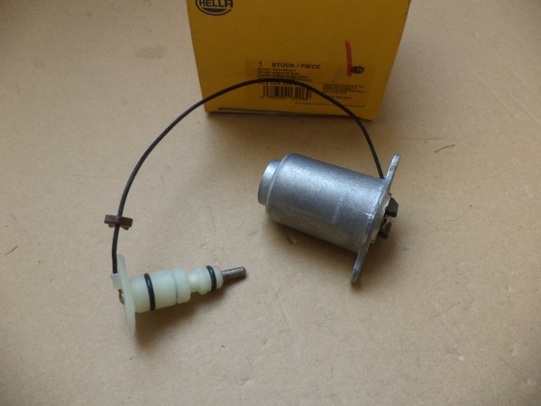 n°he294 capteur niveau huile mercedes W124 W126 R129 W140 W463 W210 6ez004269031 hella neuf n°he294 capteur niveau huile mercedes W124 W126 R129 W140 W463 W210 6ez004269031 hella neuf DPA86