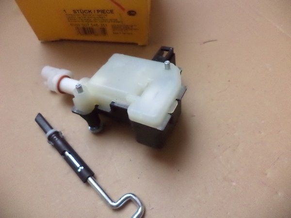 n°he296 moteur trappe reservoir VW golf 5 bora touareg 6nw007546351 neuve DPA86