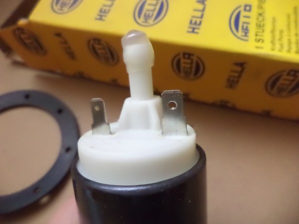 n°he298 pompe gazoil opel astra H 8tf358106641 hella neuve n°he298 pompe gazoil opel astra H 8tf358106641 hella neuve DPA86