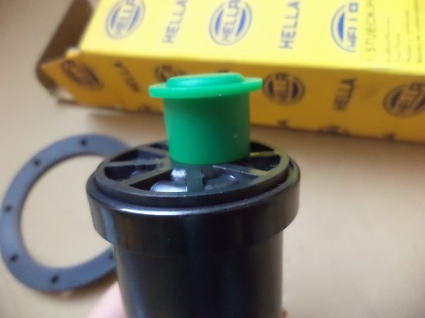 n°he298 pompe gazoil opel astra H 8tf358106641 hella neuve n°he298 pompe gazoil opel astra H 8tf358106641 hella neuve DPA86