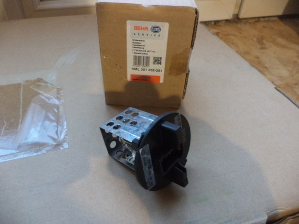 n°he299 bouchon reservoir citroen XM XANTIA EVASION 806 405 605 8xy007101001 neuf DPA86