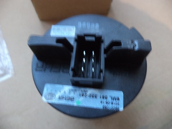 n°he301 resistance chauffage citroen C4 peugeot 307 9ml351332281 hella neuf n°he301 resistance chauffage citroen C4 peugeot 307 9ml351332281 hella neuf DPA86